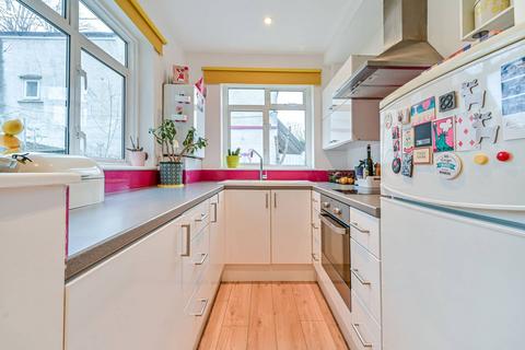 Flat 2, 29 Grenfell Road, Mitcham, CR4 2BZ