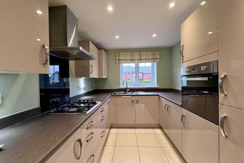 3 bedroom semi-detached house to rent, Field View Road, Congleton