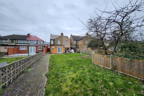 4 bedroom semi-detached house for sale, Otterfield Road, West Drayton