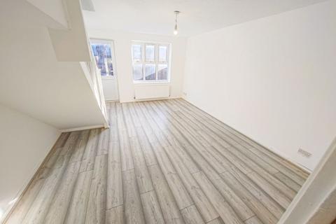 15 Goosander Way, London, SE28 0ER