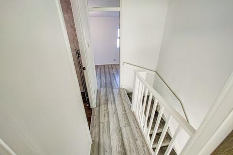 15 Goosander Way, London, SE28 0ER