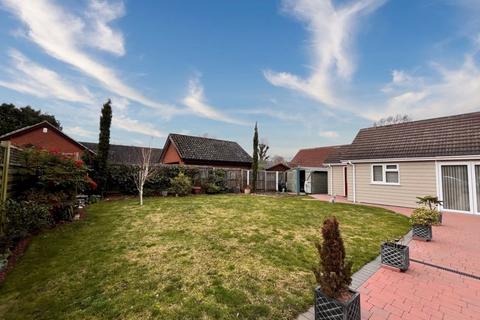 4 bedroom bungalow for sale, Barton Road, Thurston
