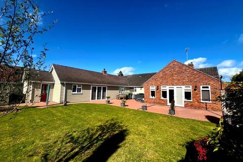 4 bedroom bungalow for sale, Barton Road, Thurston