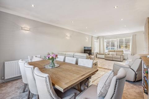 12 Friars Walk, Dunstable, LU6 3JA