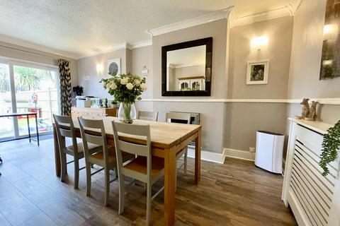 16 Stroud Road, Shirley, Solihull, B90 2JU