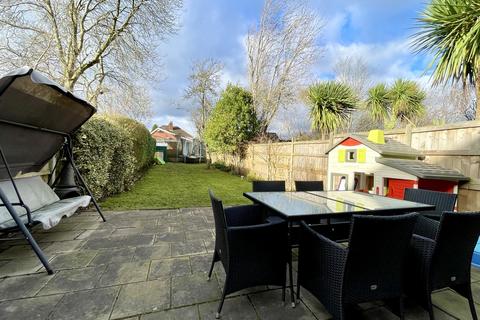 16 Stroud Road, Shirley, Solihull, B90 2JU