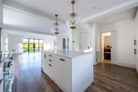 Little Coombe Woodend, Leatherhead, KT22 8LP