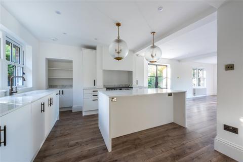 Little Coombe Woodend, Leatherhead, KT22 8LP