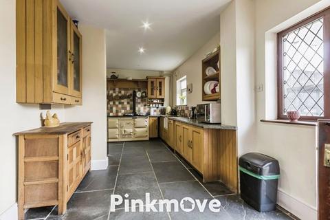 4 bedroom detached house for sale, Cwmoody, Pontypool - REF# 00024026