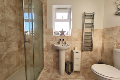 2 bedroom park home to rent, The Causeway, Selsey, Chichester