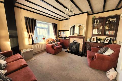 2 bedroom park home to rent, The Causeway, Selsey, Chichester