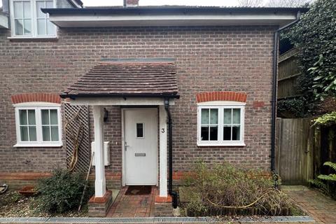 2 bedroom terraced house to rent, The Old Bake House Mews, Haslemere