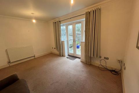 2 bedroom terraced house to rent, The Old Bake House Mews, Haslemere