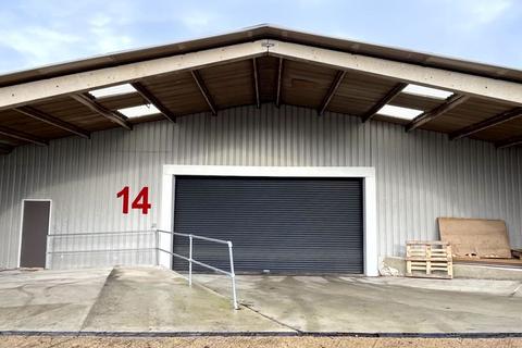 Warehouse to rent - RECENTLY REFURBISHED INDUSTRIAL / WAREHOUSING UNIT