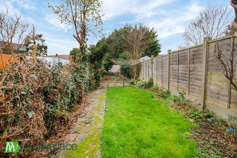 2 bedroom terraced house for sale, Brookfield Lane West, West Cheshunt