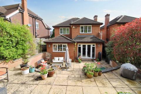 43a Eastern Dene, Hazlemere, High Wycombe, HP15 7BS