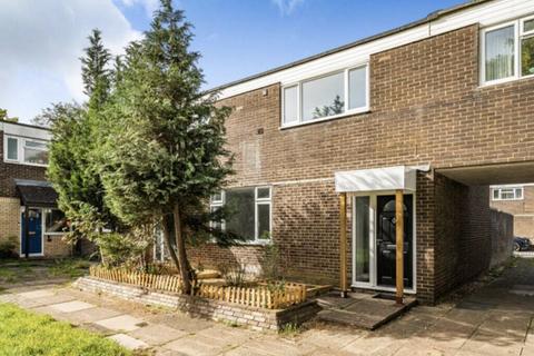 4 bedroom house for sale, Chaucer Road, Farnborough GU14