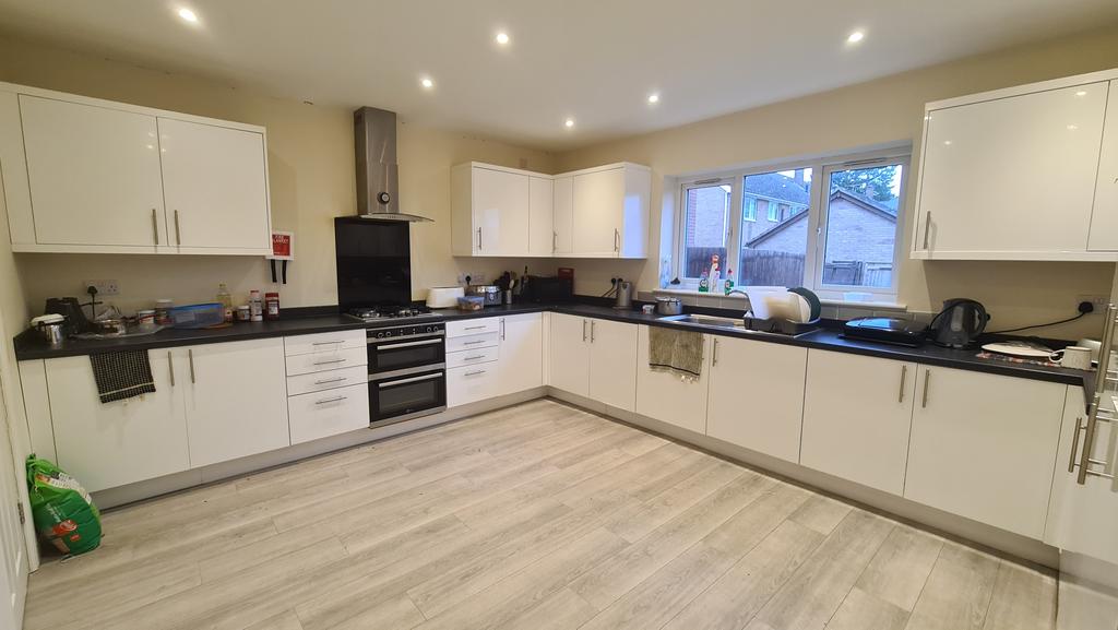 Greetwell Road, Lincoln 1 bed in a house share to rent £550 pcm (£127 pw)