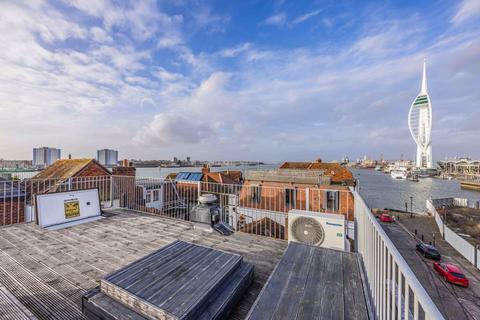 3 bedroom townhouse for sale - Broad Street, Old Portsmouth