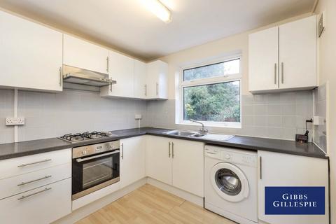 2 bedroom maisonette to rent, Chamberlain Way, Pinner