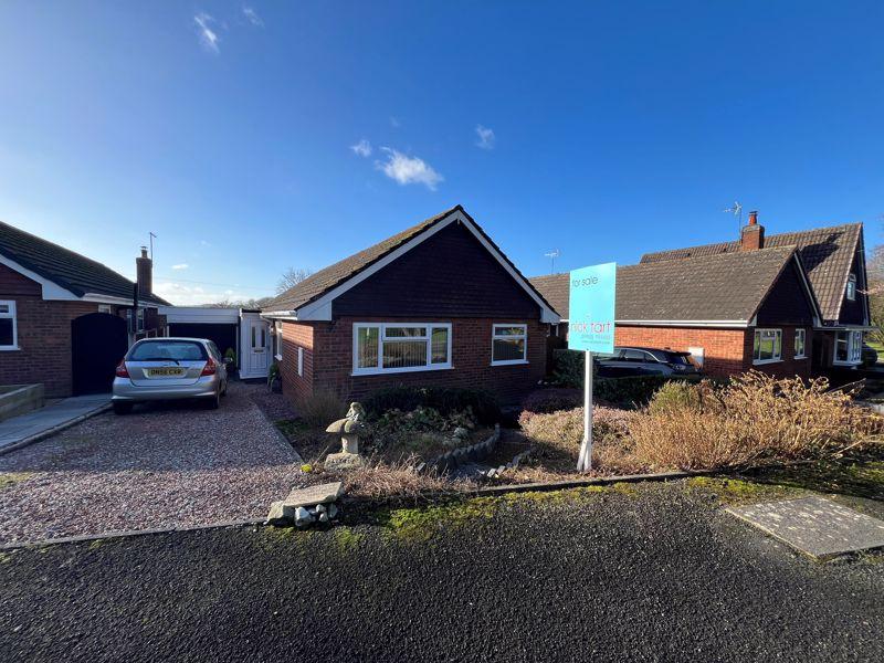 24 Post Office Lane, Newport TF10 3 bed bungalow for sale - £315,000