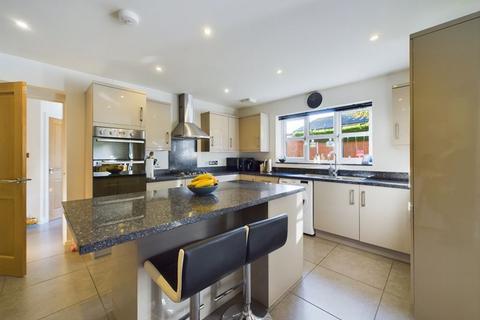 5 bedroom detached house for sale, Muxton Lane, Telford TF2