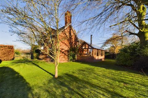 3 bedroom cottage for sale, Back Lane, Newport TF10