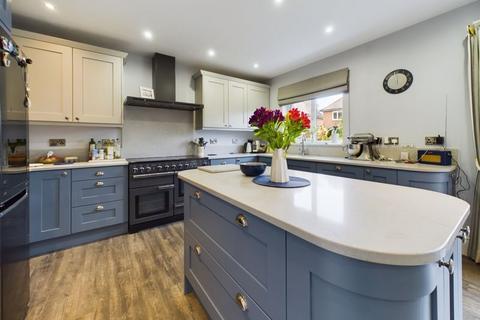 2 Wadlow Drive, Shifnal, TF11 9QF