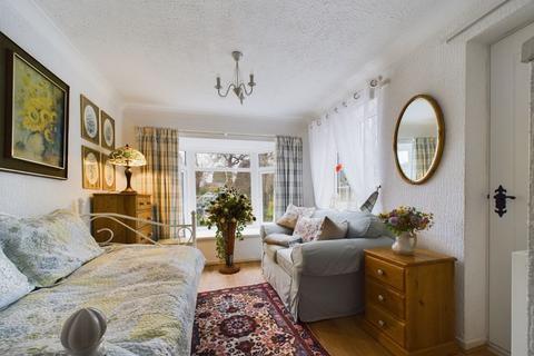 13 Grampian Close, Muxton, Telford, TF2 8PW