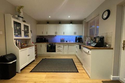 2 Applecroft Road, Luton, LU2 8BD