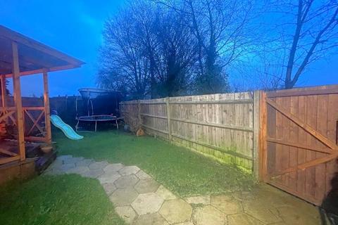 2 Applecroft Road, Luton, LU2 8BD