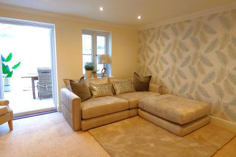 undefined, Olivers Court, Horsmonden, TN12 8BZ