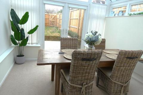 undefined, Olivers Court, Horsmonden, TN12 8BZ