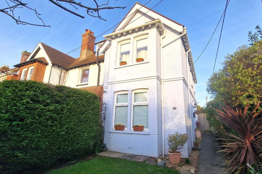 Steyne Road, Bembridge, Isle of Wight, PO35 5UL 3 bed semidetached