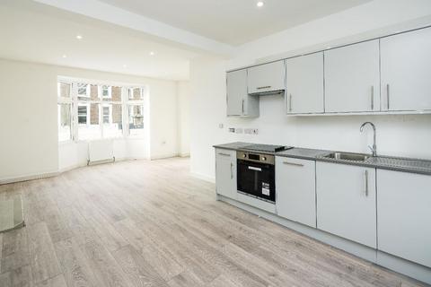 4 bedroom flat to rent, London NW5