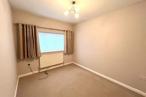 3 bedroom detached house to rent, Gladbeck Way, Enfield