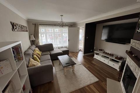 24 Cotswold Crescent, Nuneaton, CV10 8PL