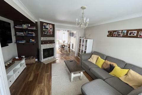 24 Cotswold Crescent, Nuneaton, CV10 8PL