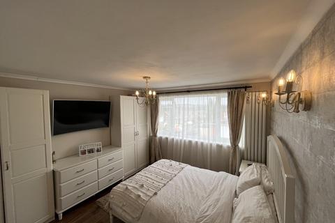 24 Cotswold Crescent, Nuneaton, CV10 8PL