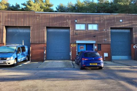 Industrial unit to rent - Unit C3, Forelle Centre, 30 Black Moor Road, Ebblake Industrial Estate, Verwood, Dorset