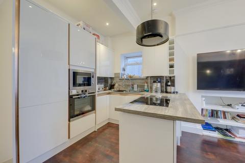 2 bedroom flat for sale, Mount Pleasant Road, Hither Green , London, SE13