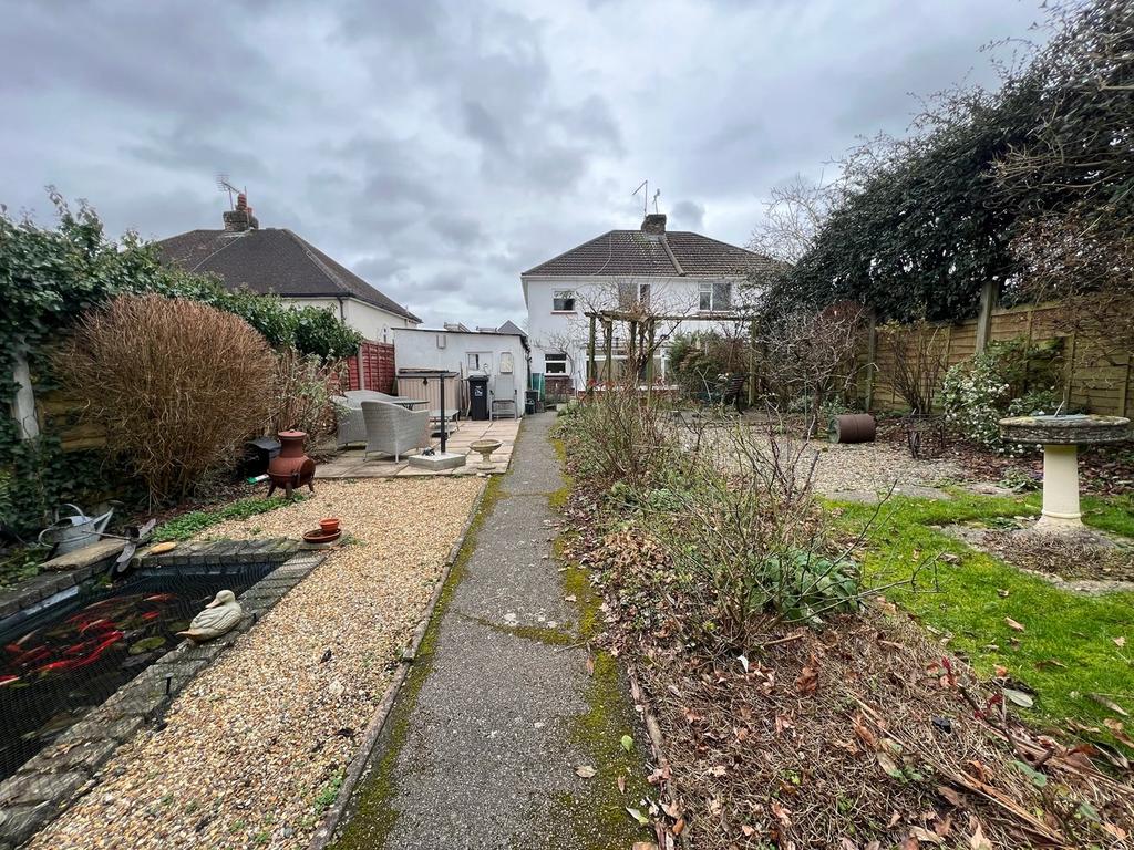 Foxholes Road, Oakdale, Poole, BH15 3 bed semidetached house for sale