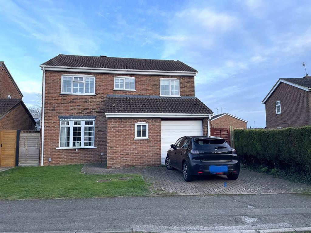Windmill Lane, Raunds, Wellingborough, NN9 4 bed detached house for