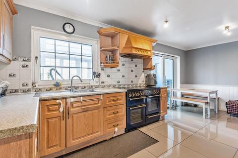 88 Imperial Way, Chislehurst, BR7 6JR