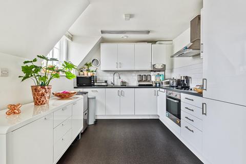 Flat 5, Magenta House Central Avenue, Welling, DA16 3AY