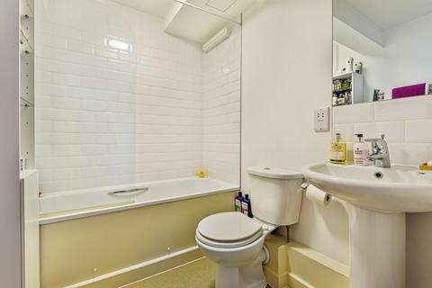 Flat 5, Magenta House Central Avenue, Welling, DA16 3AY