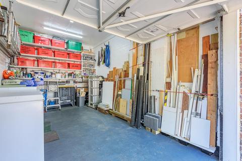 231 Amherst Drive, Orpington, BR5 2HN
