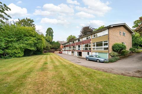 2, Kincraig Lubbock Road, Chislehurst, BR7 5JR