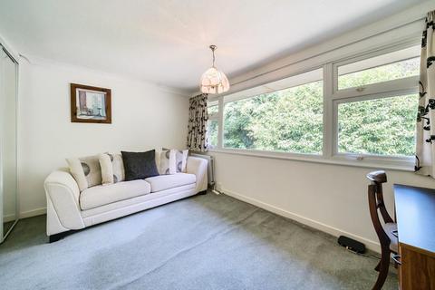 2, Kincraig Lubbock Road, Chislehurst, BR7 5JR