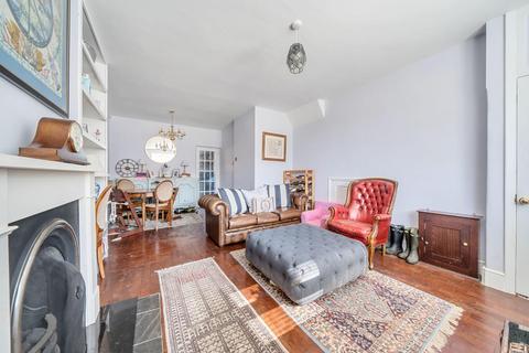 118 Alwold Crescent, London, SE12 9AH